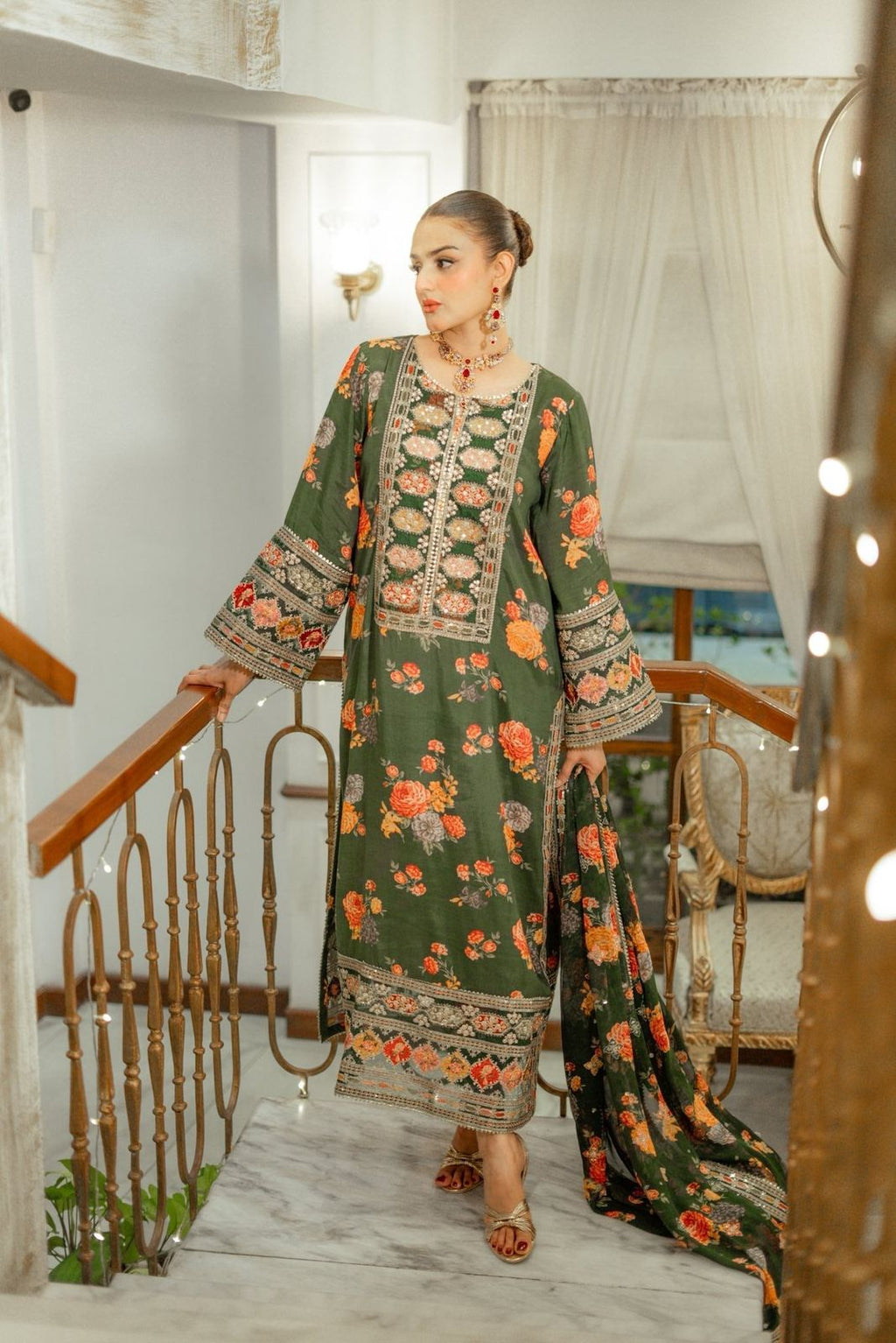 Aneela’s DHANAK EMBROIDERED 3PC (E143)