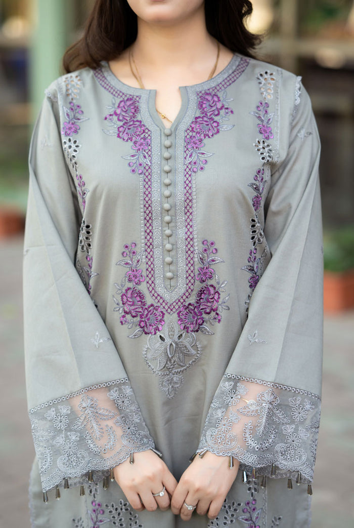 LIBAAS LAWN HEAVY EMBROIDERED 3PC