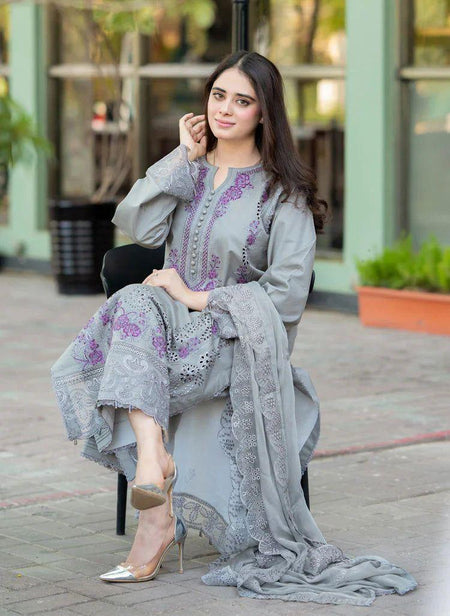 MUSHAQ UNSTITCH LAWN EMBROIDERED 3PC (E243)