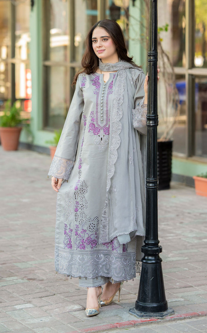 LIBAAS LAWN HEAVY EMBROIDERED 3PC