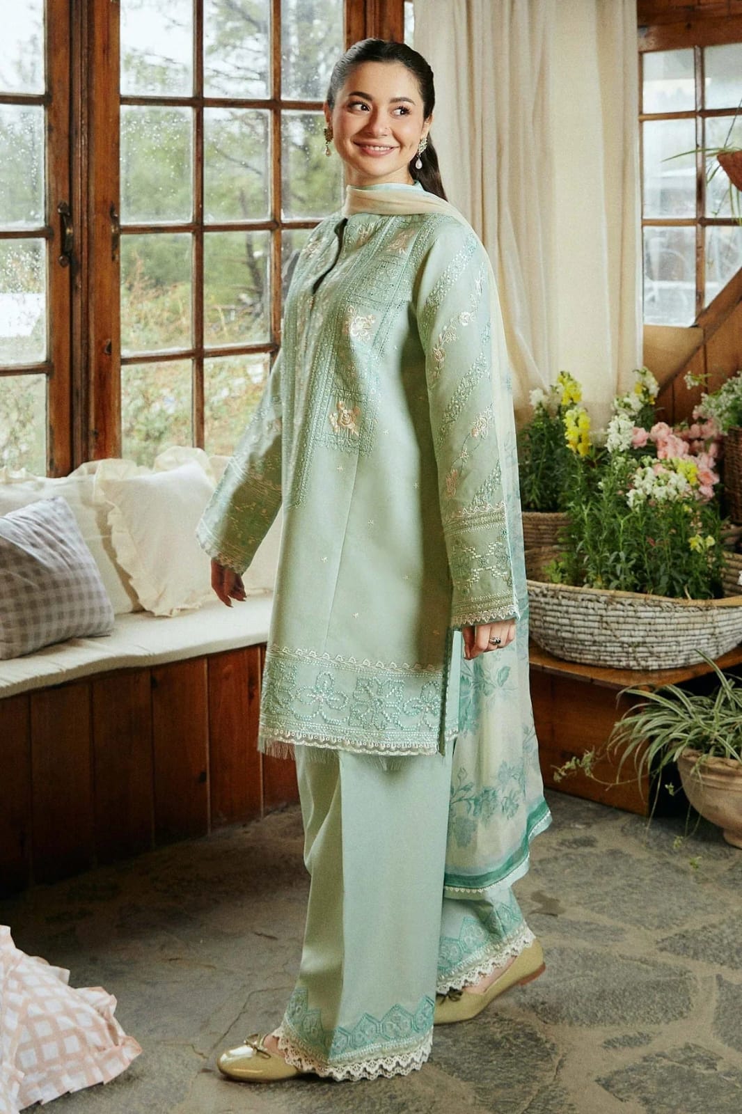Coco By ZARA SHAHJAHAN UNSTITCH LAWN EMBROIDERED 3PC (E267)